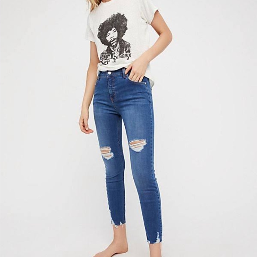 NWOT Free People Distressed Skinny Ankle Jean